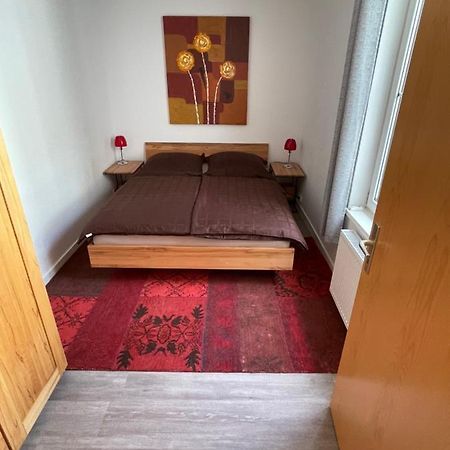 Ruhige Ferienwohnung Росток Екстер'єр фото